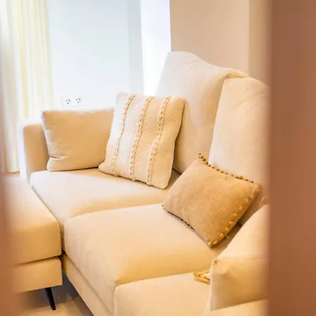 Cozy 4br Sea Views Port Wifi Ac *