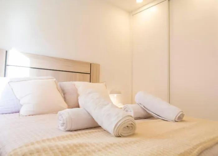 Cozy 4br • Sea Views • Port • Wifi • A/c * Denia