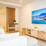 Cozy 4br • Sea Views • Port • Wifi • A/c *