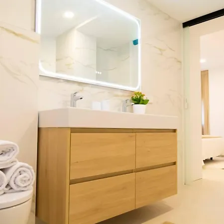 Cozy 4br • Sea Views • Port • Wifi • A/c アパート デニア