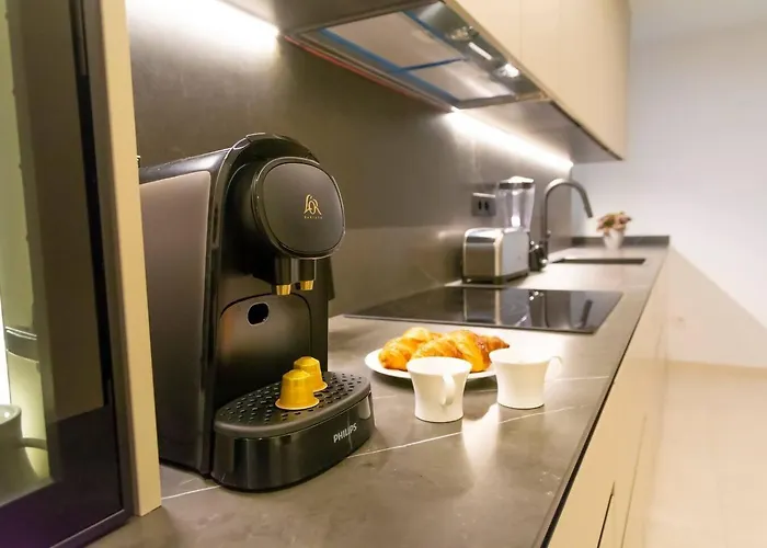 アパート Cozy 4br • Sea Views • Port • Wifi • A/c *