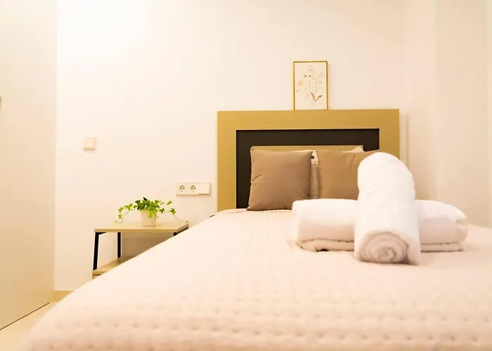 דירה Cozy 4br • Sea Views • Port • Wifi • A/c דניה