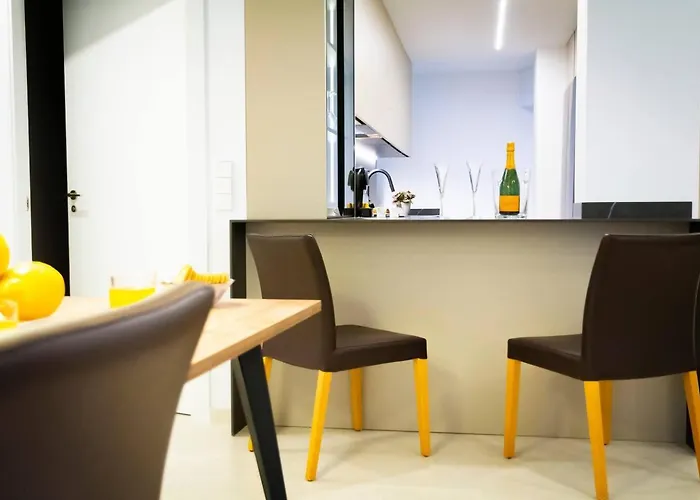 Cozy 4br • Sea Views • Port • Wifi • A/c דניה