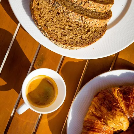 Cozy 4br Sea Views Port Wifi Ac Appartement *