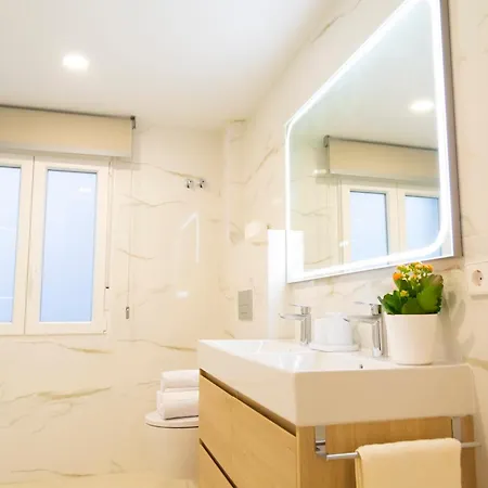 Appartement Cozy 4br Sea Views Port Wifi Ac