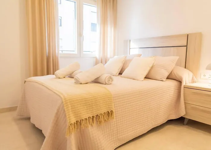 Cozy 4br • Sea Views • Port • Wifi • A/c Апартаменти Денія